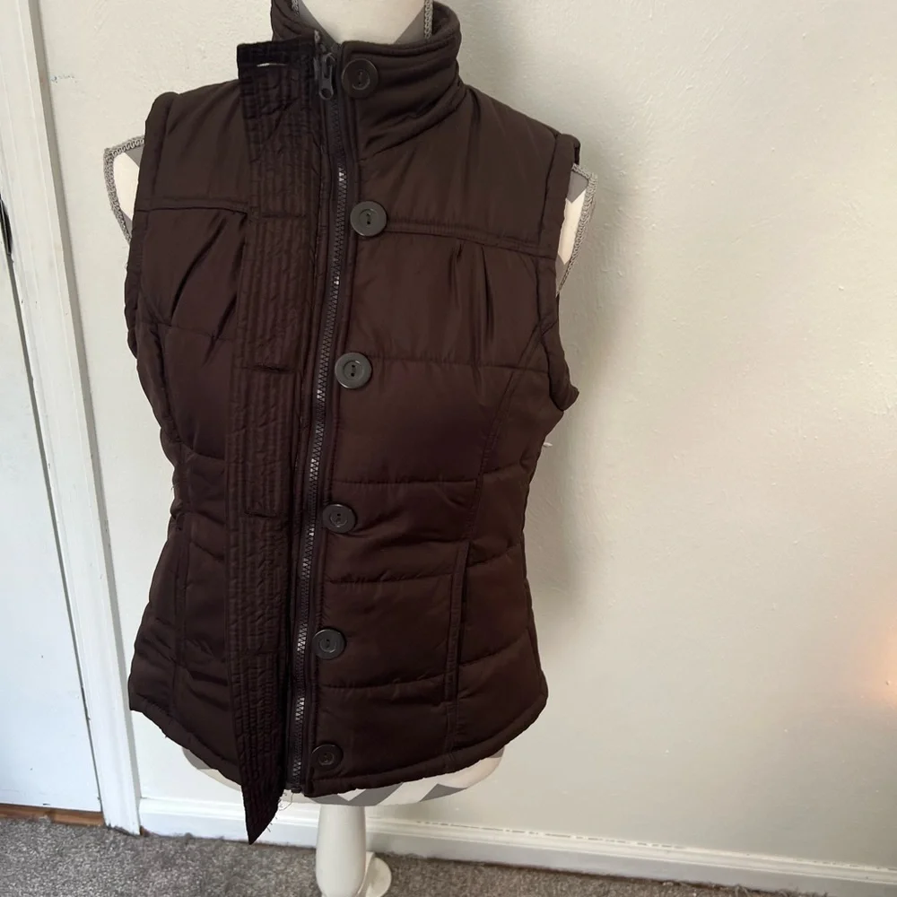 Brown Outer Edge Puffy Quilted‎ Vest Size M